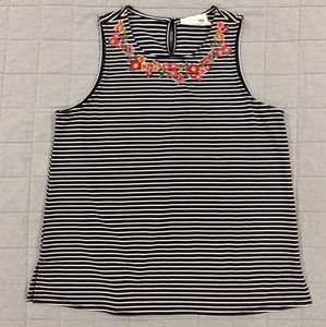 Savanna Jane Embroidered Tank Size L